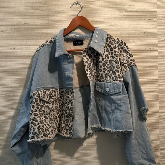 Vici Denim Leopard Crop Jacket size L - Picture 1 of 2